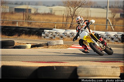 suzuki_003_zarco_fellon_grand_prix_2012.jpg