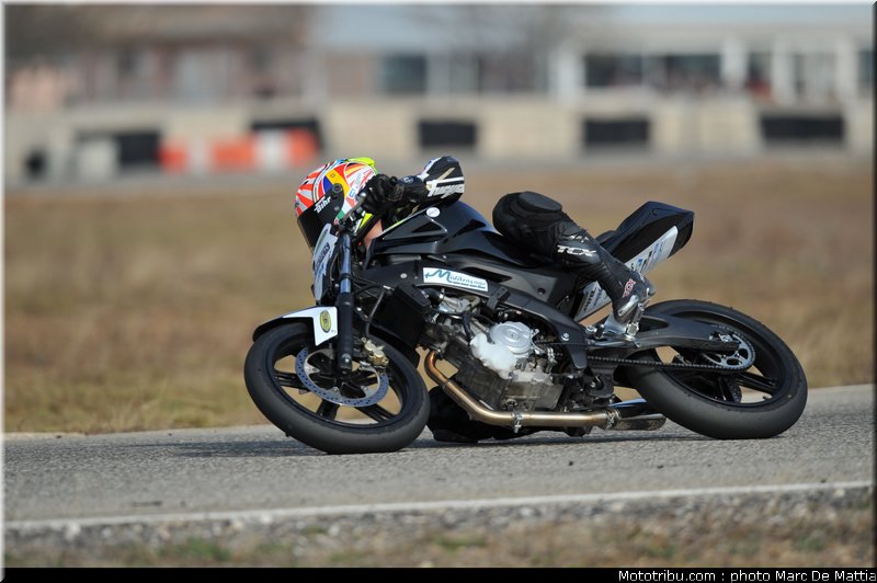 moto2_zarco_entrainement_mars_2012_014