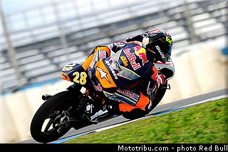 ray_007_redbull_motogp_rookies_cup_2013_test_fevrier.jpg