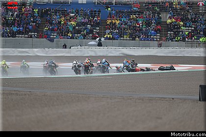 moto2_0072_les_photos_des_grands_prix_wallpapers_pixelmotards_patrick_olombel_valencia_2018.jpg
