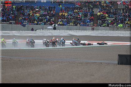 moto2_0074_les_photos_des_grands_prix_wallpapers_pixelmotards_patrick_olombel_valencia_2018.jpg