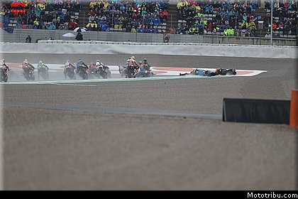 moto2_0082_les_photos_des_grands_prix_wallpapers_pixelmotards_patrick_olombel_valencia_2018.jpg
