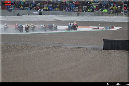moto2_0087_les_photos_des_grands_prix_wallpapers_pixelmotards_patrick_olombel_valencia_2018.jpg