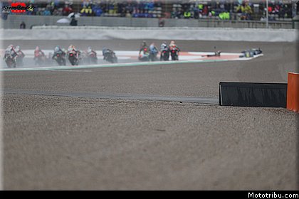 moto2_0091_les_photos_des_grands_prix_wallpapers_pixelmotards_patrick_olombel_valencia_2018.jpg
