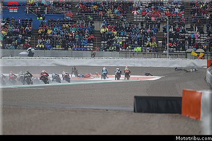moto2_0097_les_photos_des_grands_prix_wallpapers_pixelmotards_patrick_olombel_valencia_2018.jpg
