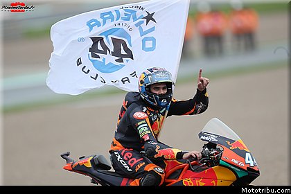 moto2_0192_les_photos_des_grands_prix_wallpapers_pixelmotards_patrick_olombel_valencia_2018.jpg