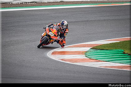 moto3_0005_les_photos_des_grands_prix_wallpapers_pixelmotards_patrick_olombel_valencia_2018.jpg