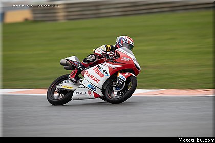 moto3_0019_les_photos_des_grands_prix_wallpapers_pixelmotards_patrick_olombel_valencia_2018.jpg