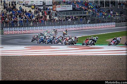 moto3_0050_les_photos_des_grands_prix_wallpapers_pixelmotards_patrick_olombel_valencia_2018.jpg