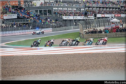 moto3_0051_les_photos_des_grands_prix_wallpapers_pixelmotards_patrick_olombel_valencia_2018.jpg