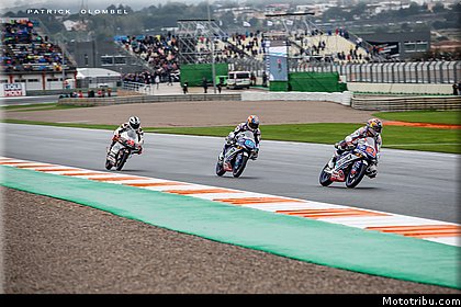 moto3_0054_les_photos_des_grands_prix_wallpapers_pixelmotards_patrick_olombel_valencia_2018.jpg