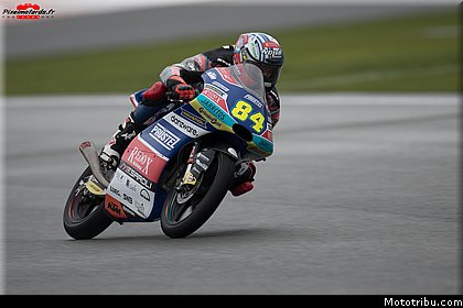 moto3_0081_les_photos_des_grands_prix_wallpapers_pixelmotards_patrick_olombel_valencia_2018.jpg