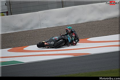 0122 grille de depart photos wallpapers pixelmotards patrick olombel moto2 2018 valencia.jpg
