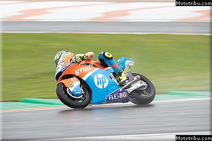 moto2 0017 vendredi essais libres photos hd wallpapers pixelmotards patrick olombel valencia 2018.jpg