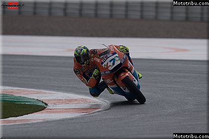 moto2 0058 vendredi essais libres photos hd wallpapers pixelmotards patrick olombel valencia 2018.jpg