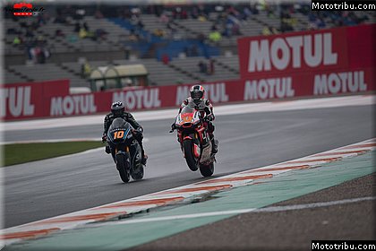moto2 0122 vendredi essais libres photos hd wallpapers pixelmotards patrick olombel valencia 2018.jpg