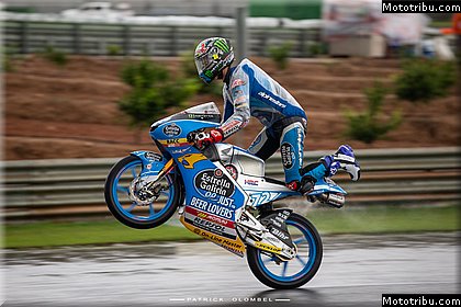 moto3 009 vendredi essais libres photos hd wallpapers pixelmotards patrick olombel valencia 2018.jpg