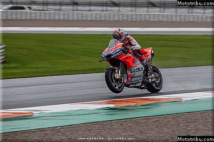 motogp 0006 vendredi essais libres photos hd wallpapers pixelmotards patrick olombel valencia 2018.jpg