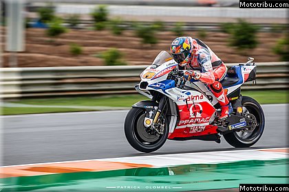 motogp 0018 vendredi essais libres photos hd wallpapers pixelmotards patrick olombel valencia 2018.jpg