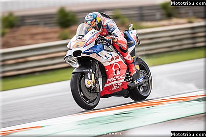 motogp 0052 vendredi essais libres photos hd wallpapers pixelmotards patrick olombel valencia 2018.jpg