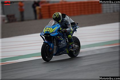 motogp 0079 vendredi essais libres photos hd wallpapers pixelmotards patrick olombel valencia 2018.jpg