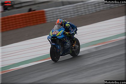 motogp 0085 vendredi essais libres photos hd wallpapers pixelmotards patrick olombel valencia 2018.jpg