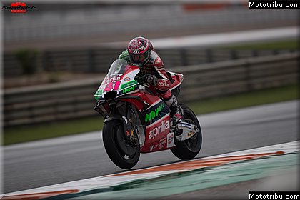 motogp 0133 vendredi essais libres photos hd wallpapers pixelmotards patrick olombel valencia 2018.jpg