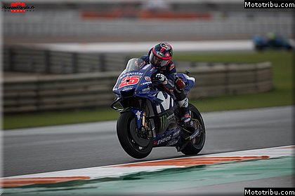 motogp 0138 vendredi essais libres photos hd wallpapers pixelmotards patrick olombel valencia 2018.jpg