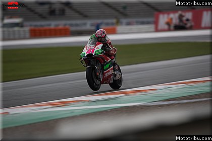 motogp 0140 vendredi essais libres photos hd wallpapers pixelmotards patrick olombel valencia 2018.jpg