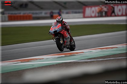 motogp 0141 vendredi essais libres photos hd wallpapers pixelmotards patrick olombel valencia 2018.jpg