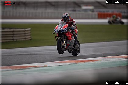 motogp 0146 vendredi essais libres photos hd wallpapers pixelmotards patrick olombel valencia 2018.jpg