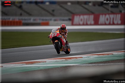 motogp 0150 vendredi essais libres photos hd wallpapers pixelmotards patrick olombel valencia 2018.jpg