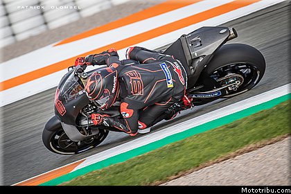 0024_tests_2019_motogp_valencia_2018.jpg