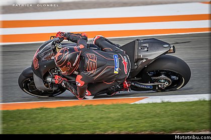 0029_tests_2019_motogp_valencia_2018.jpg