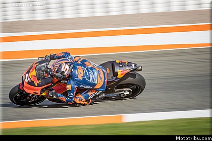 0034_tests_2019_motogp_valencia_2018.jpg