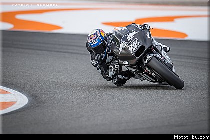 0157_tests_2019_motogp_valencia_2018.jpg