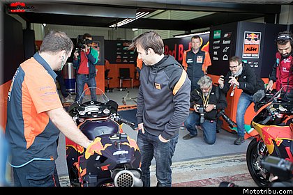 0177_tests_2019_motogp_valencia_2018.jpg