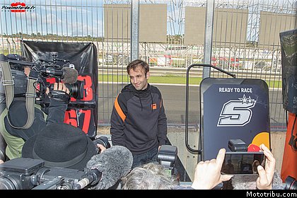 0180_tests_2019_motogp_valencia_2018.jpg