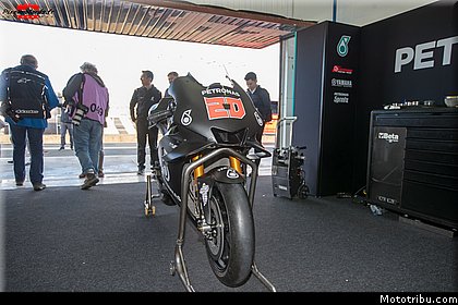 0188_tests_2019_motogp_valencia_2018.jpg