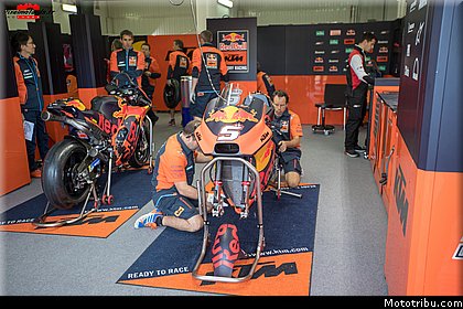 0191_tests_2019_motogp_valencia_2018.jpg