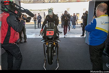 0196_tests_2019_motogp_valencia_2018.jpg