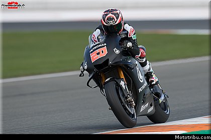 0220_tests_2019_motogp_valencia_2018.jpg