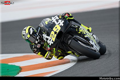 0226_tests_2019_motogp_valencia_2018.jpg