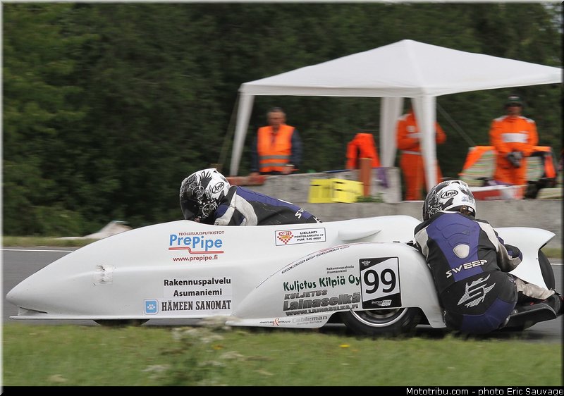 makula_asumaniemi_01_sidecar_2012_allemagne_schleiz