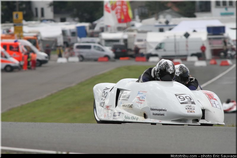 makula_asumaniemi_03_sidecar_2012_allemagne_schleiz