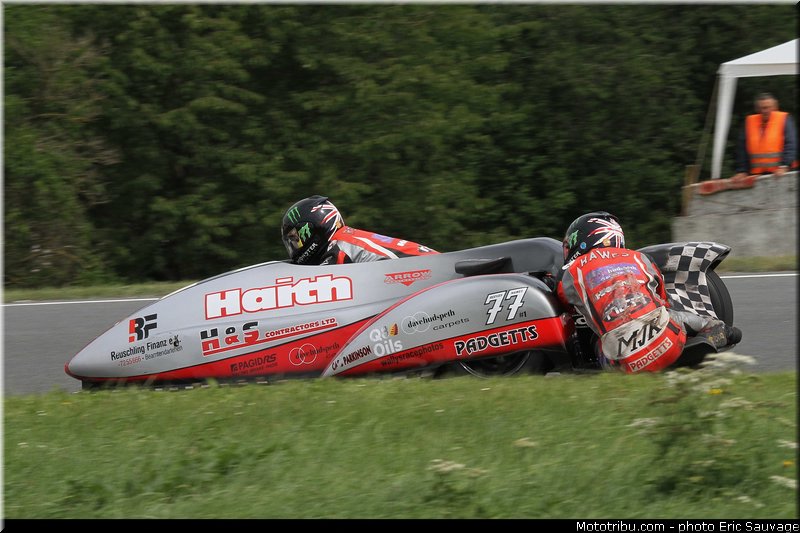 reeves_hawes_01_sidecar_2012_allemagne_schleiz