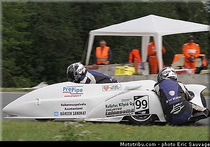 makula_asumaniemi_01_sidecar_2012_allemagne_schleiz.jpg