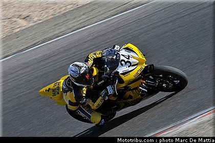 fsbk_pirelli_600_cayrol_2_ledenon_juin_2011.JPG