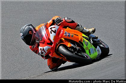 fsbk_pirelli_600_dumont_1_ledenon_juin_2011.JPG