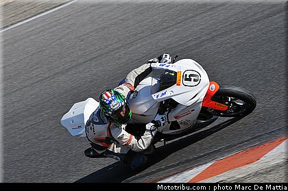 fsbk_pirelli_600_genovese_1_ledenon_juin_2011.JPG